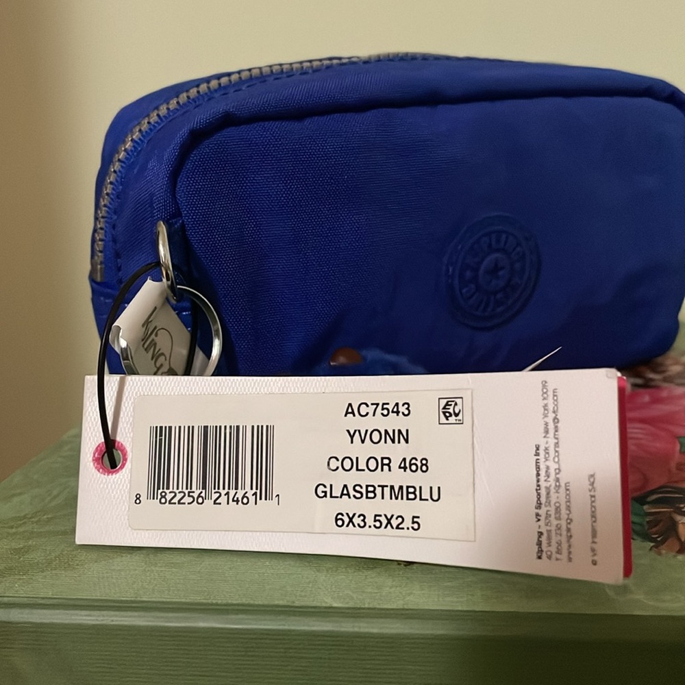 Kipling Pouch - Picture 5 of 13